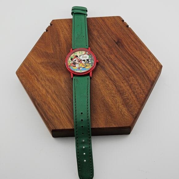 Vintage 90s Pluto Mickey Dreaming Womens Watch Red Green Christmas Santa Holiday - Picture 4 of 8